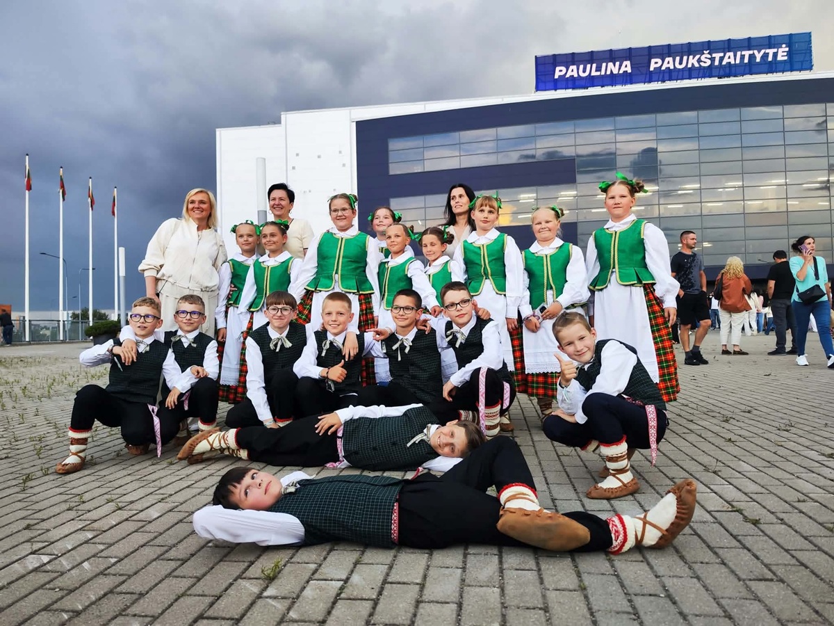 Didžiuojamės būdami Lietuvos moksleivių dainų šventės dalimi